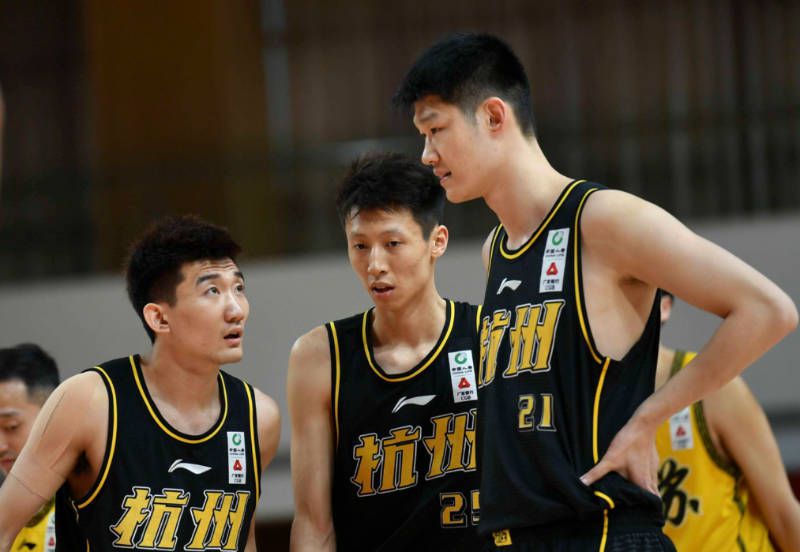 校长揉我胸啊嗯视频